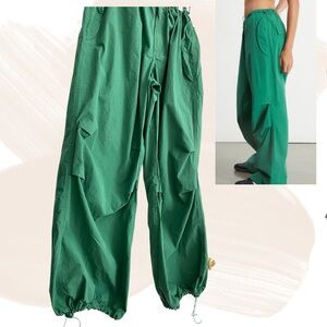 LA Hearts Green Parachute pants w toggle elastic waist & hem.